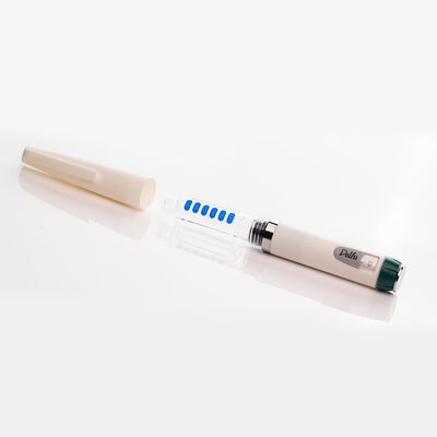 Método de administración de insulina manual, instrumento de punción desechable para inyección con pluma de insulina diseñado para un cuidado eficaz de la diabetes